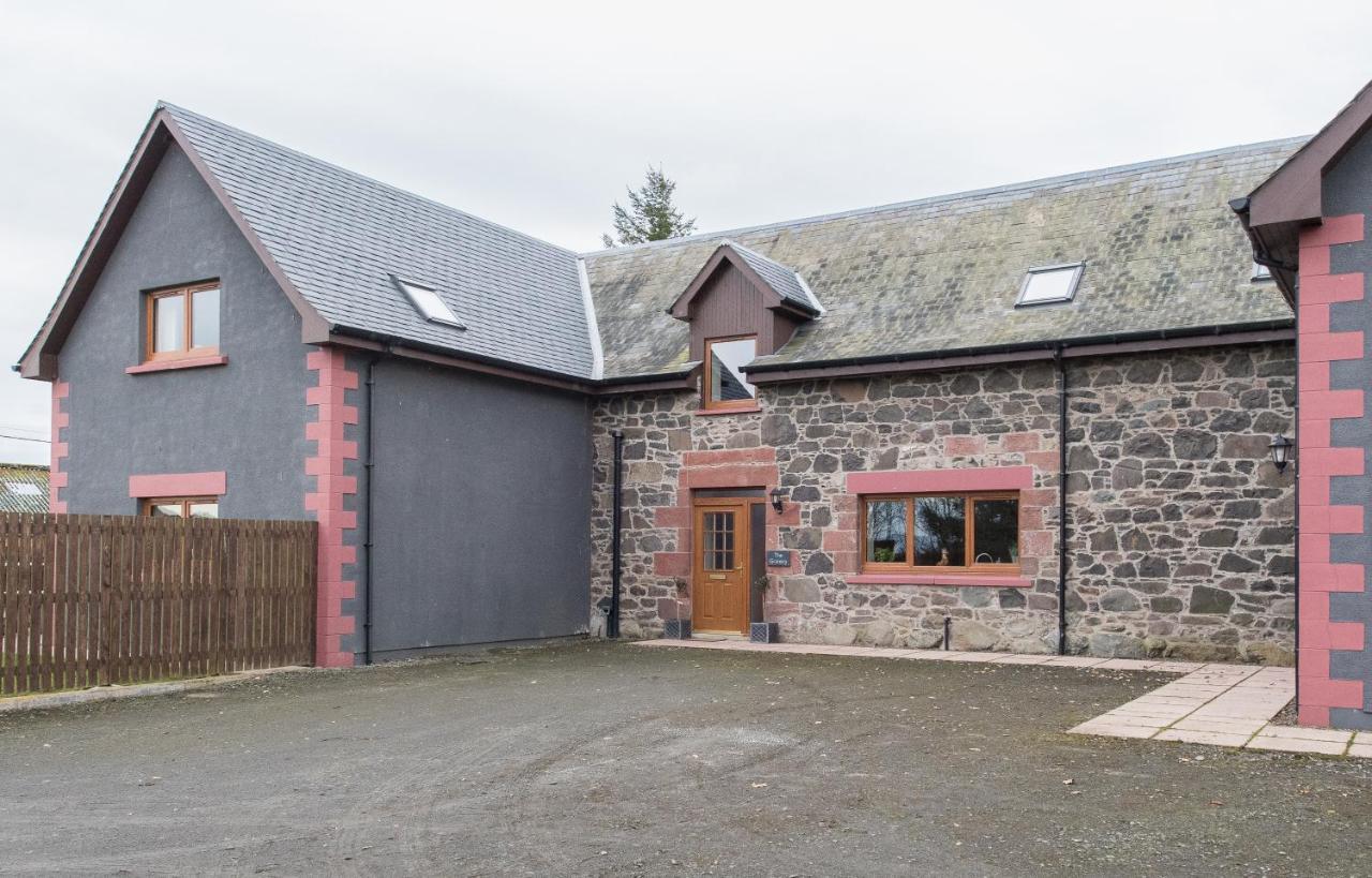 Вилла The Granary With Hot Tub Forgandenny Экстерьер фото